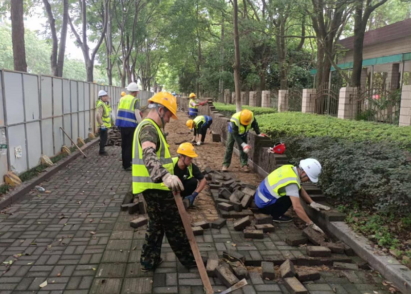 岳陽中心城區污水治理項目南津港片區云夢路開工